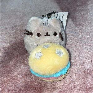 Pusheen Surpise Box Keychain